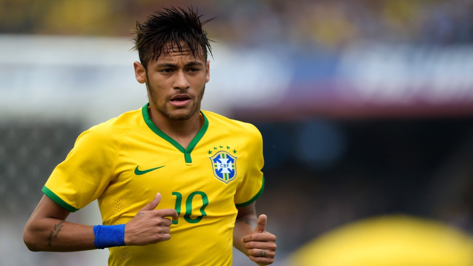 欧冠比赛中的“场外战”——媒体与舆论的角逐，欧冠外围赛分析